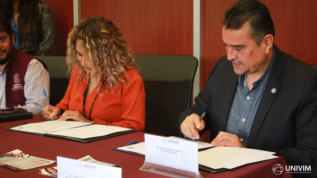 ¡Firma convenio la UNIVIM con SNTSS Sección XX Michoacán Oficial!